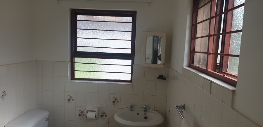 To Let 3 Bedroom Property for Rent in Walmer Downs Eastern Cape